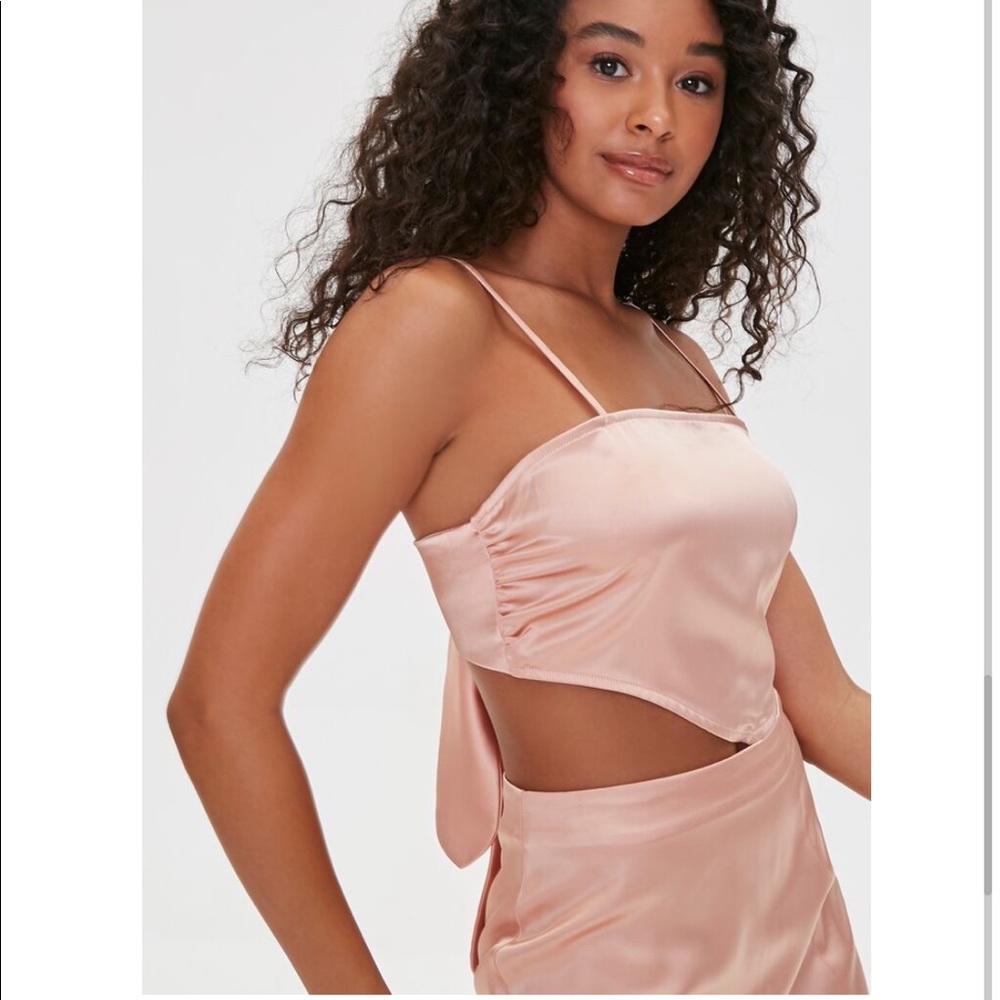 Satin cropped scarf top | Forever 21 | NWT